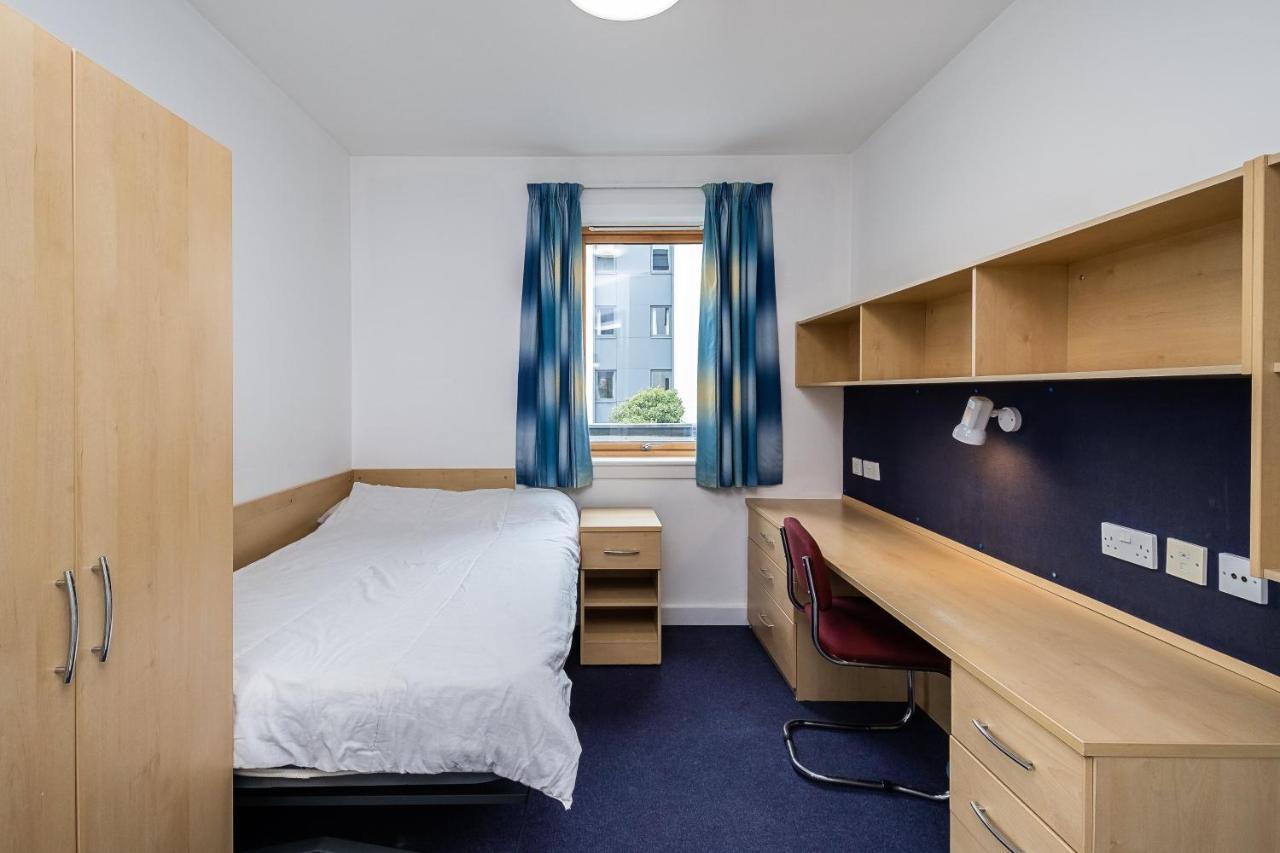 En Rooms, Gillingham - Sk *